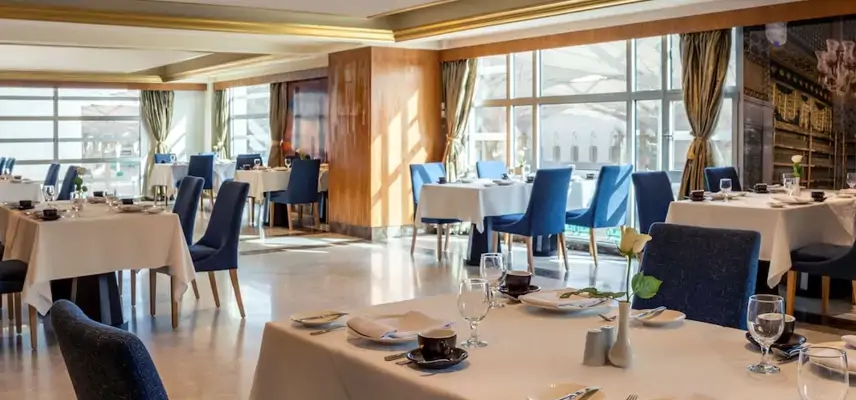 Anwar Al Madinah Mövenpick Hotel image